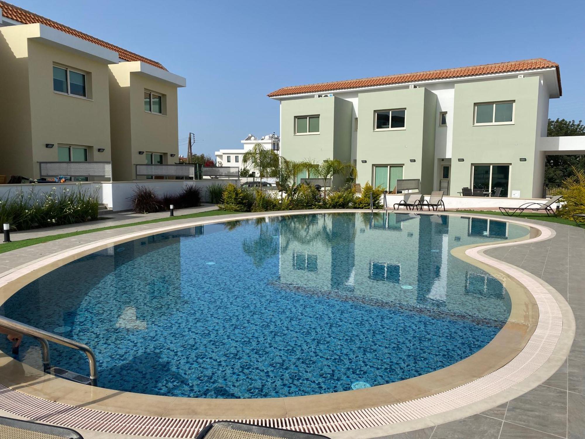 Holiday home Modern Townhouse With Pool Minutes Center Limassol